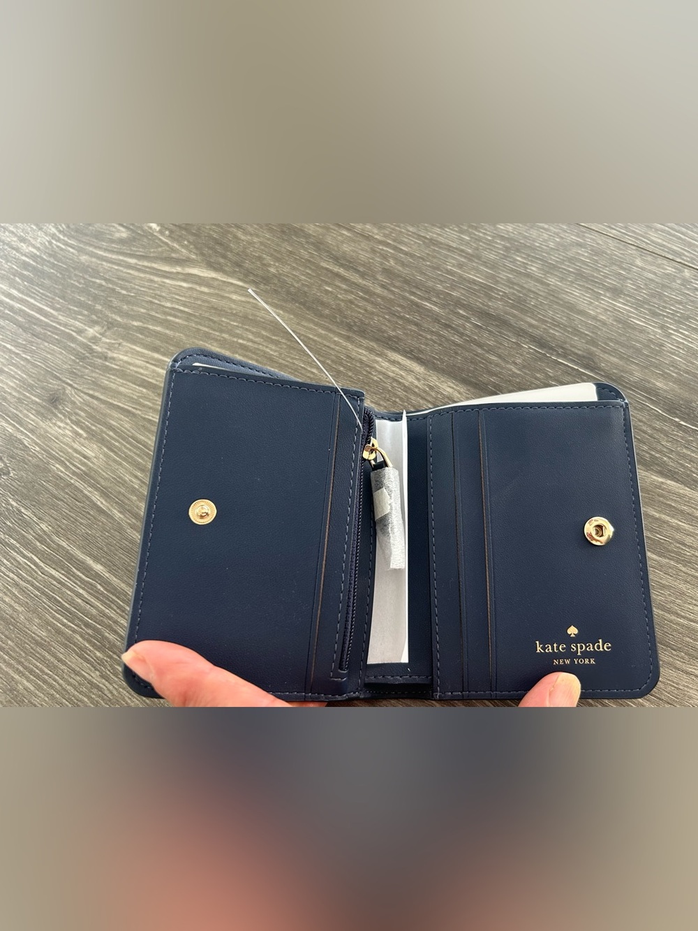 Kate Spade wallet. NEW - Picture 3 of 5